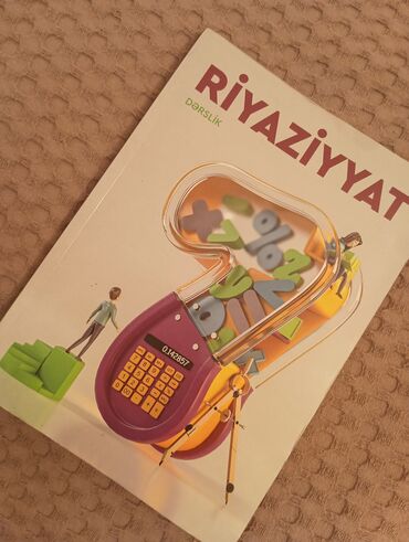 kitablar gəncə: Riyaziyyat-7ci sinif dərsliki,Az istifadə olunub,
İçərisi təmizdir