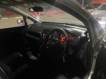 Honda: Honda Stream: 2001 г., 0.2 л, Автомат, Бензин, Минивэн at lalafo.kg — 8 Honda: Honda Stream: 2001 г., 0.2 л, Автомат, Бензин, Минивэн — 8