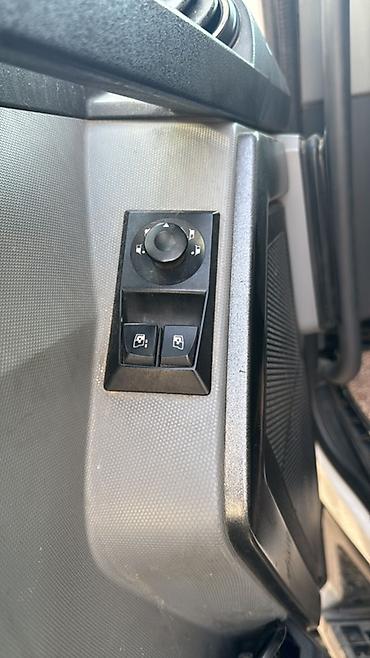 Тягачи: Тягач, Renault, 2015 г., Шторный — 11