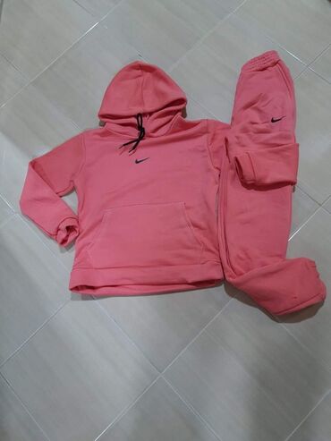 Kompleti: Termo S M L XL XXL
2700na seriju 3000 na komad — 7