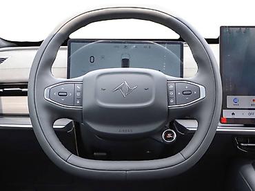 Dongfeng: Dongfeng : 2025 г., Электромобиль — 7