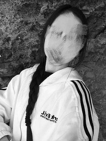 кыш калп: Белая спортивная кофта на молнии с капюшоном - Универсальный крой — 3