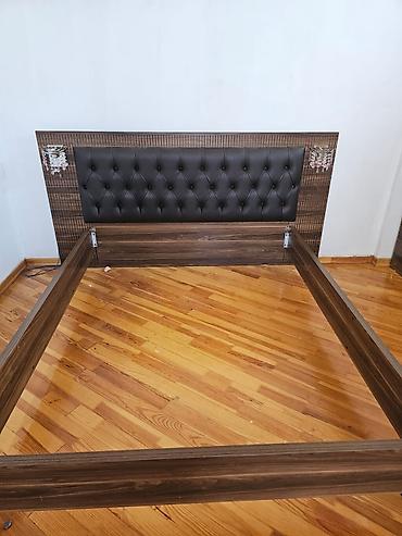 Ev üçün mebel: İşlənmiş, İkinəfərlik çarpayı, Bazasız, Matrassız, Siyirməsiz, Malayziya — 1