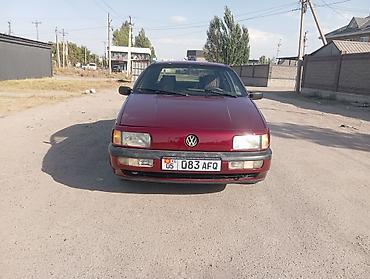 подлокодник: Volkswagen Passat: 1990 г., 1.8 л, Механика, Бензин, Седан — 4