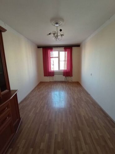 1 комнатная квартира в баку: Bakı, 2 otaqlı, Köhnə tikili, m. Əhmədli, 60 kv. m