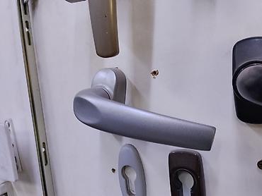для ручек: Ручка на розетке для межкомнатных/входных дверей - Тип: нажимная — 1