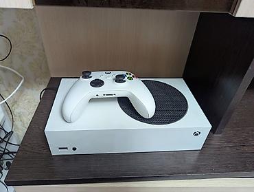 one plas: Xbox Series S (512гб) + беспроводной геймпад (перезаряжаемые Li-Oh — 1