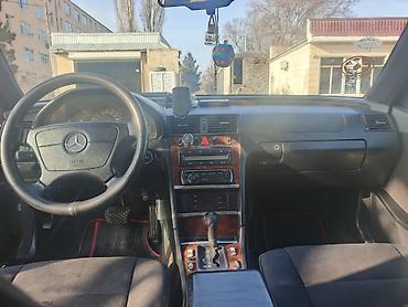 avto 312: Mercedes-Benz C-Class (W202) sedan Xüsusiyyətlər: - Kuzov: 4 qapılı — 7