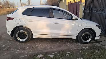 BYD: BYD E2: 2024 г., Электромобиль, Хэтчбэк — 7