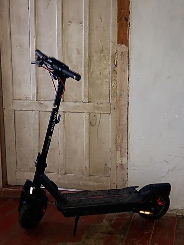 scooter samokatlar: Segway Ninebot elektrik skuter Xüsusiyyətlər: - Güclü ön və arxa — 6