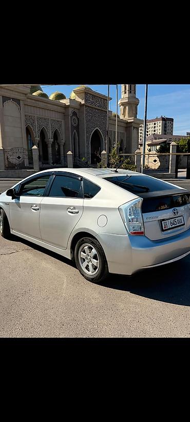от приуса: Toyota Prius: 2011 г., Гибрид, Лифтбек — 2