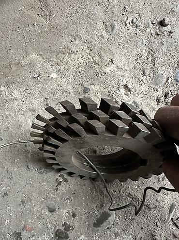 Промышленные холодильники и комплектующие: -ИСПАРИТЕЛИ: 2 м 6000 сом. -ИСПАРИТЕЛИ: продувной 1,6м 16000 — 22