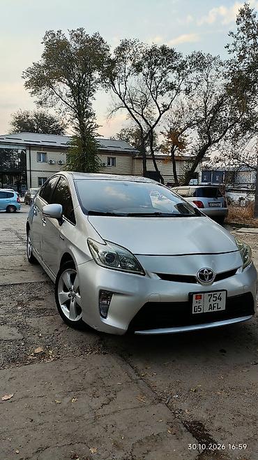 prius 2005: Toyota Prius: 2015 г., 1.8 л, Автомат, Гибрид, Хэтчбэк — 4