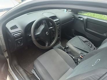 user car: Opel Astra 2009 godina 1,7-dizeloko 190000 km,registrovan, motor — 3