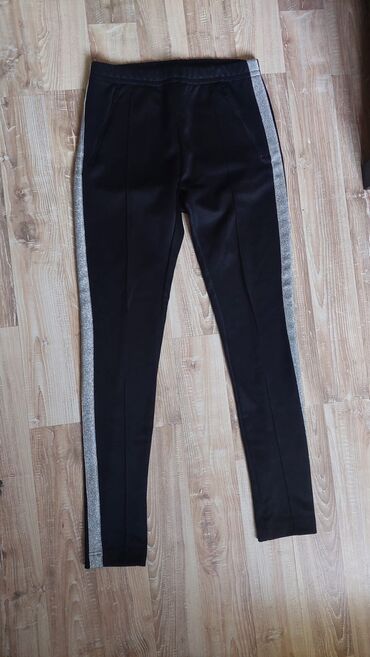 Pantalone: XS (EU 34), Normalan struk, Drugi kroj pantalona