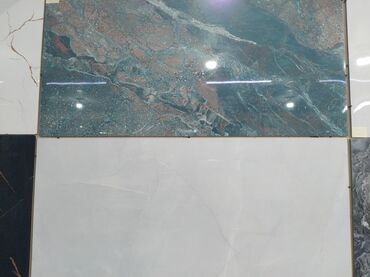 3d kafel metlax: Mərmər effektli keramika plitələri. Bu plitələr həm divar, həm də