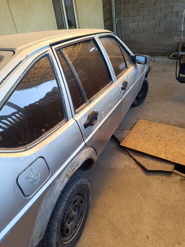 опель зафира б: Volkswagen Passat: 1985 г., 1.8 л, Механика, Бензин, Вэн/Минивэн