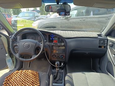 hyundai santa fe 2001: Hyundai Elantra: 2003 г., 1.6 л, Механика, Бензин, Седан