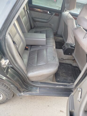 Audi: Audi 100: 1992 г., Механика, Седан — 5