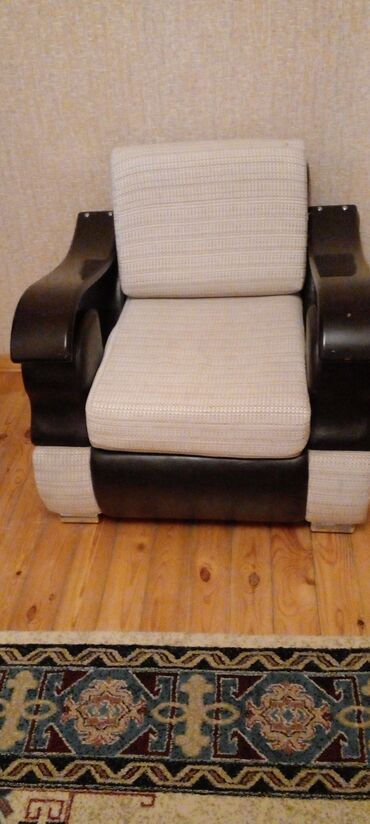 кресло качалка: Kreslo, Parça lalafo.az -da кресло качалка: Kreslo, Parça