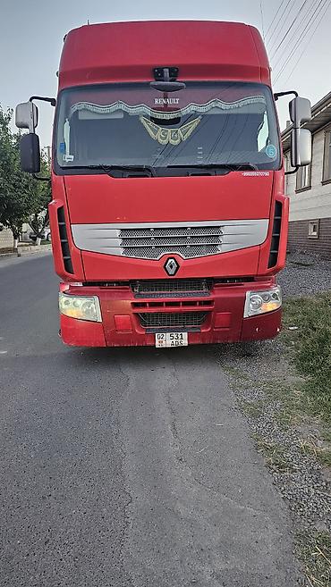 jac s7: Тягач, Renault, 2010 г., Тентованный — 1