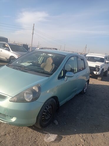 фаркоп фит: Honda Fit: 2002 г., 1.3 л, Вариатор, Бензин