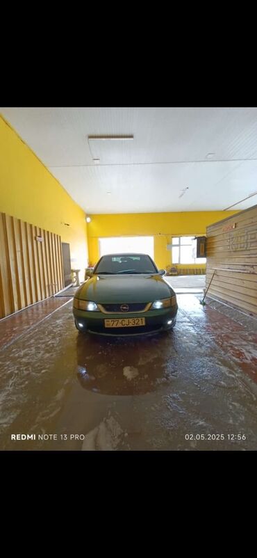 volkswagen passat 1: Opel Vectra: 2 л | 1997 г. 354263 км Седан