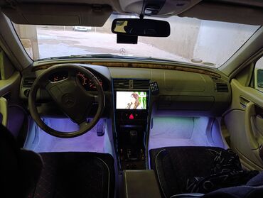 Mercedes-Benz: Mercedes-Benz C-Class: 2.3 l | 1998 il Sedan — 9