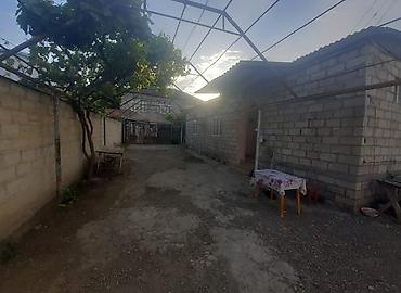kiraye ev zabrat 1: 4 otaqlı, 200 kv. m, Orta təmir — 5