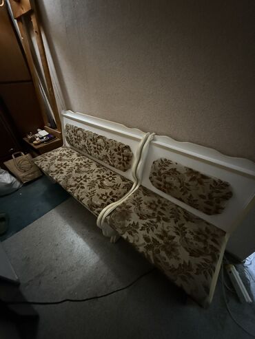 Банкетки: Банкетка, Б/у, Без полок, Самовывоз, цвет - Белый — 12