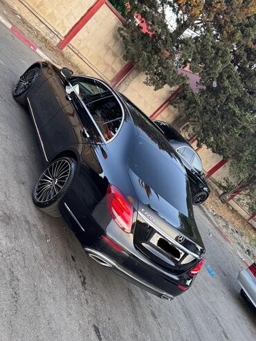 спойлер на крышу мерседес спринтер: Mercedes-Benz E 220: 2.2 l | 2017 il Sedan