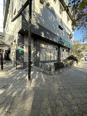 швейный станок: ✨ СДАЁТСЯ ПРОСТОРНЫЙ ЗАЛ 50 м² В ДЕЙСТВУЮЩЕМ САЛОНЕ КРАСОТЫ! Ищете — 4