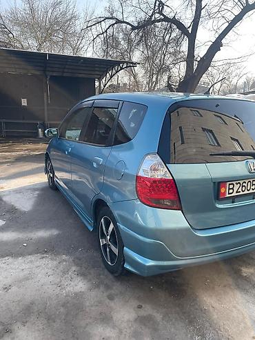 Honda: Honda Fit: 2006 г., 1.3 л, Вариатор, Бензин, Хэтчбэк — 3