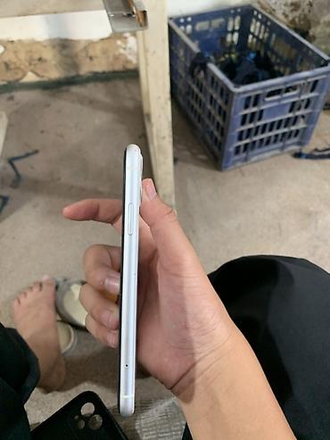 mini iphone: IPhone 11, Б/у, 128 ГБ, Белый, Чехол, 76 % — 3