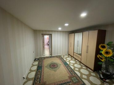varovskide heyet evleri: 7 otaqlı, 300 kv. m, Yeni təmirli