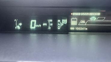 Toyota: Toyota Prius: 2012 г., 1.8 л, Вариатор, Гибрид, Хэтчбэк — 7