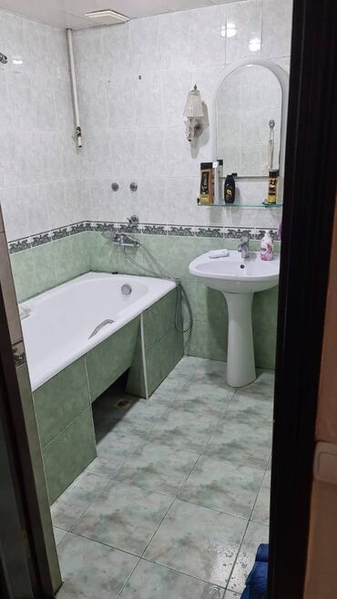 Köhnə tikili: Bakı, 4 otaqlı, Köhnə tikili, m. Əhmədli, 105 kv. m — 24