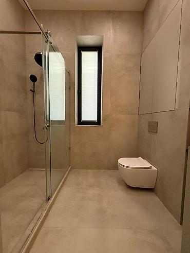 Продажа коттеджей и домов: Продаётся новый 6-комнатный дом в районе Байтик Площадь: 300 м² — 24