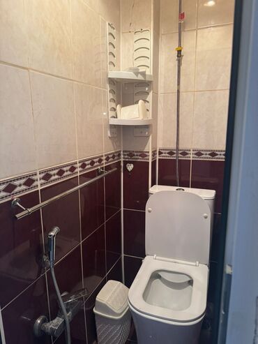 Uzunmüddətli kirayə mənzillər: 3 otaqlı mənzil – tam mebelli və məişət Ev kiraye verilir 17 nomreli — 3