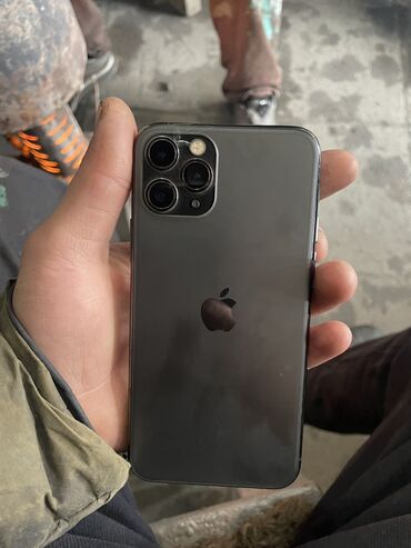 Apple iPhone: IPhone 11 Pro, 64 GB, Matte Silver, Zəmanət, Simsiz şarj, Face ID