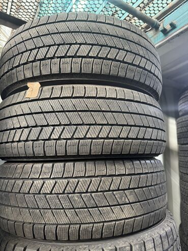 покрышки 16: Шины 215 / 60 / R 16, Зима, Б/у, Комплект, Легковые, Япония, Bridgestone