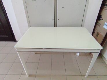 угловой кухонный стол: Кухонный стол. Размер 1.20 на 70см
