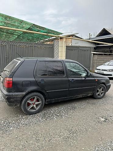 Volkswagen: Volkswagen Golf: 1993 г., 1.6 л, Механика, Бензин, Хэтчбэк — 1