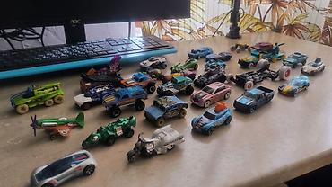 old world flycatcher: Продаю оригинальные машинки Hot Wheels. Поштучно или оптом (оптом — 3