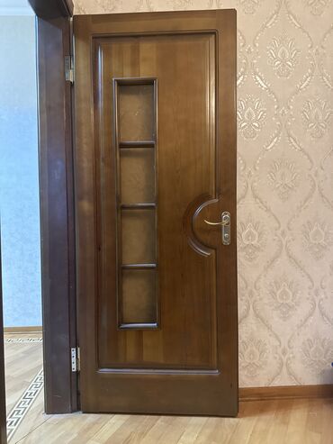 Фурнитура и комплектующие: 4 eded fisdig qapilardi real aliciya endirim var 4u 400 manat 1 ededi