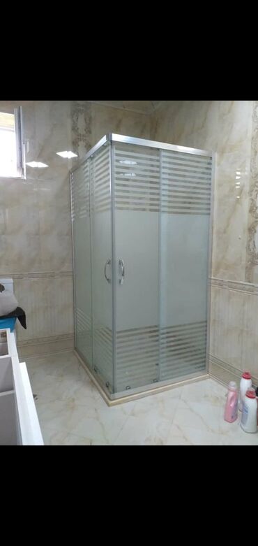 Duş kabinaları, arakəsmələr: Arakəsmə, Düzbucaqlı — 10