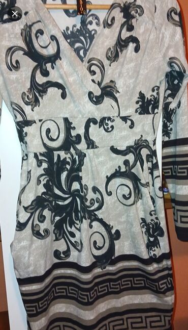 Haljine: Reebok 2XL, bоја - Šareno, Dugih rukava — 1