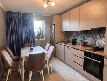 дом военно антановка: 60 м², 3 комнаты, Утепленный, Теплый пол, Парковка