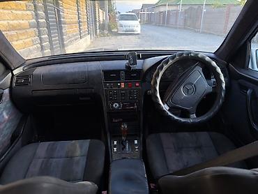решетка g30: Mercedes-Benz C-Class: 1994 г., 2 л, Автомат, Бензин, Седан — 5