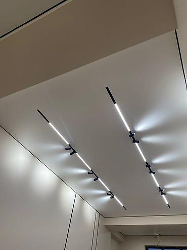 led свет: Линейные магнитные трековые светильники и врезные споты для потолка - — 2